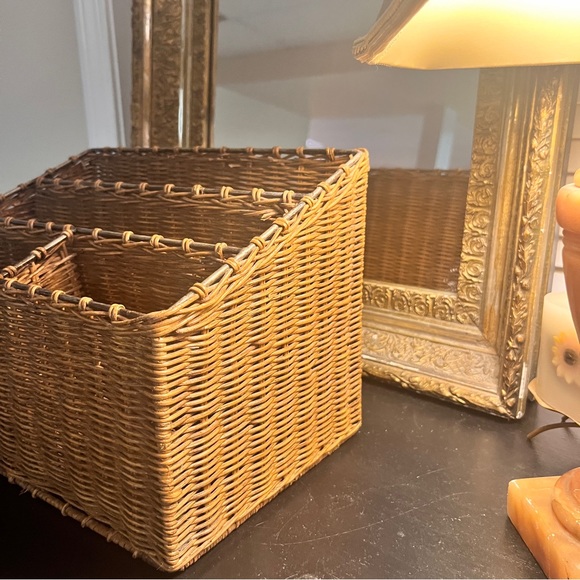 Basket - Picture 5 of 9